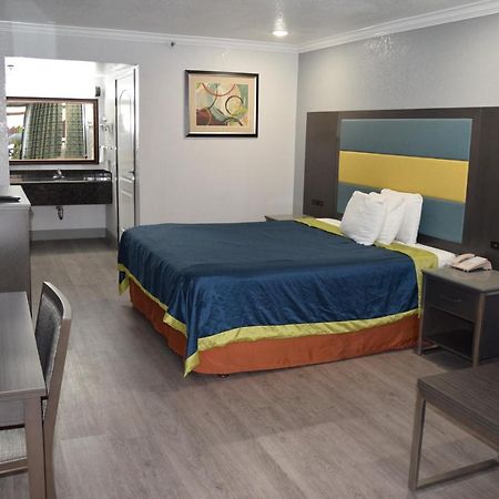 Budget Inn La Puente Extérieur photo