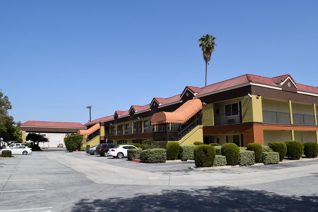 Budget Inn La Puente Extérieur photo