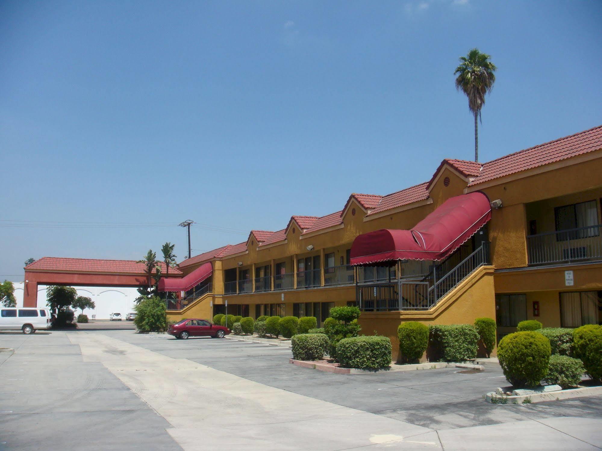 Budget Inn La Puente Extérieur photo