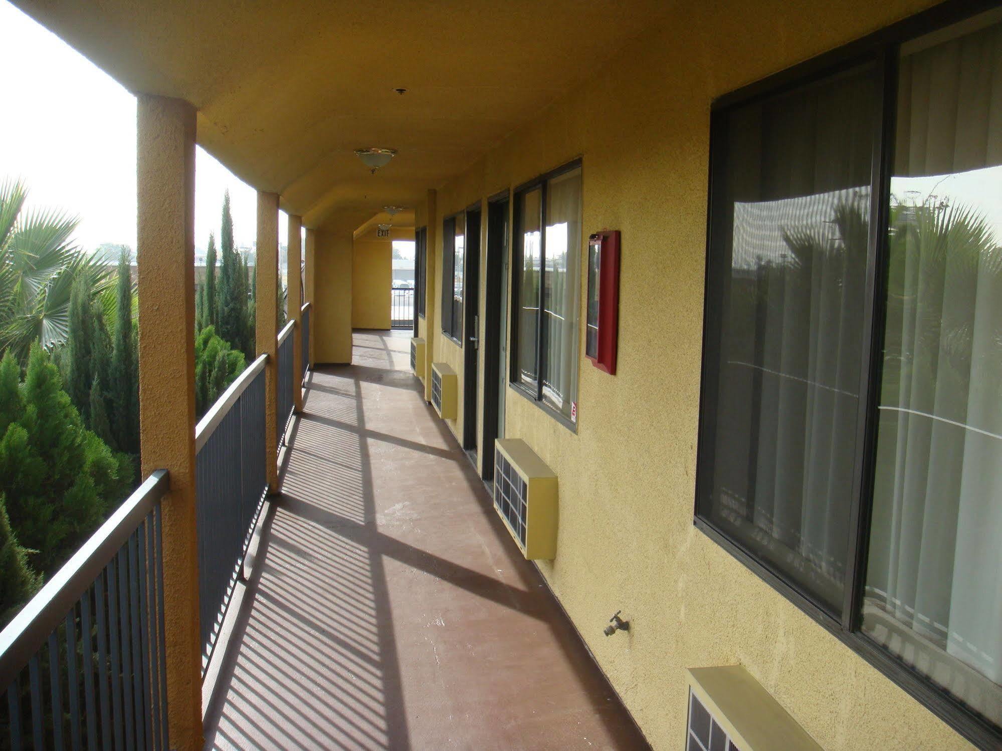 Budget Inn La Puente Extérieur photo
