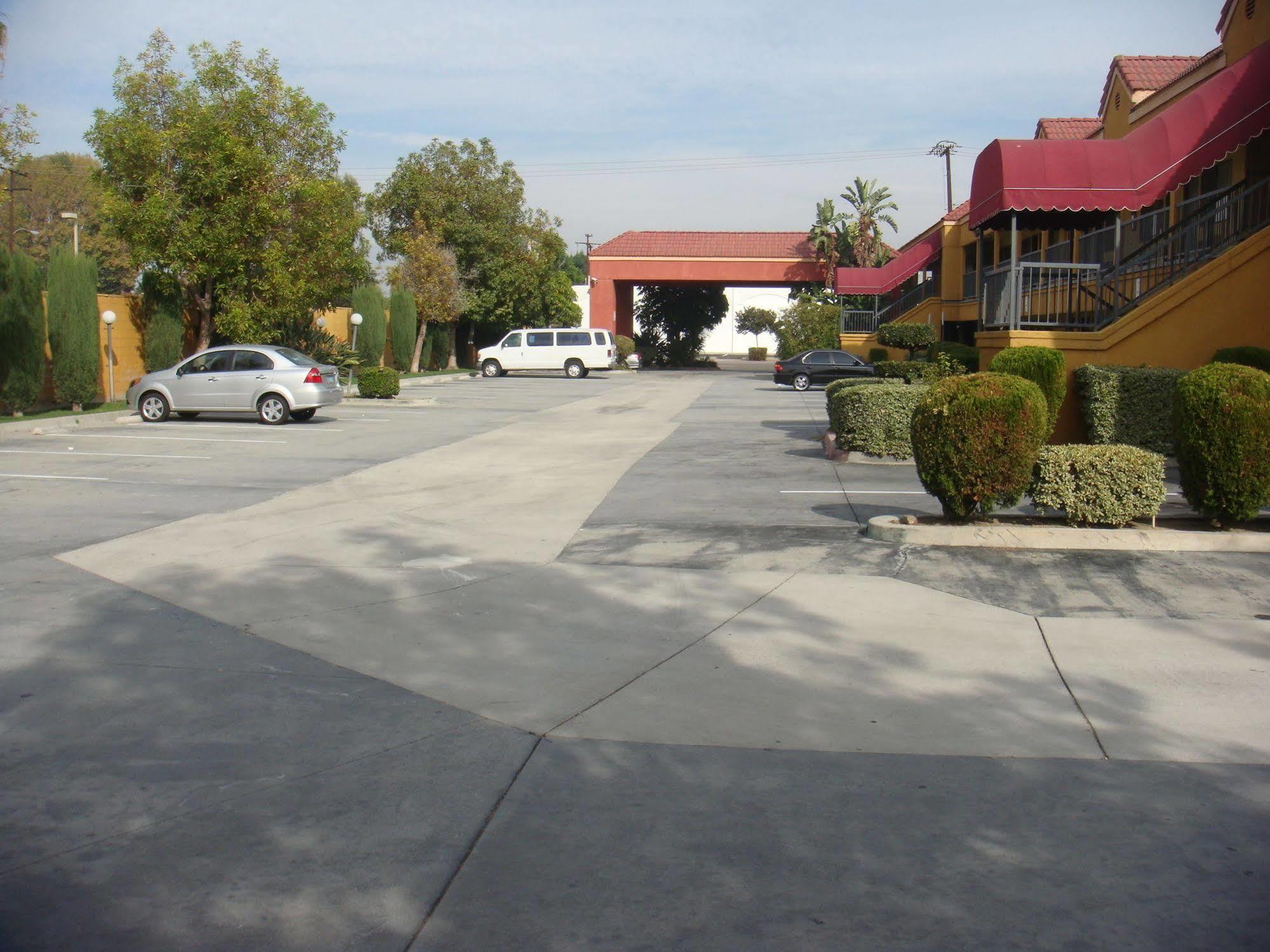 Budget Inn La Puente Extérieur photo